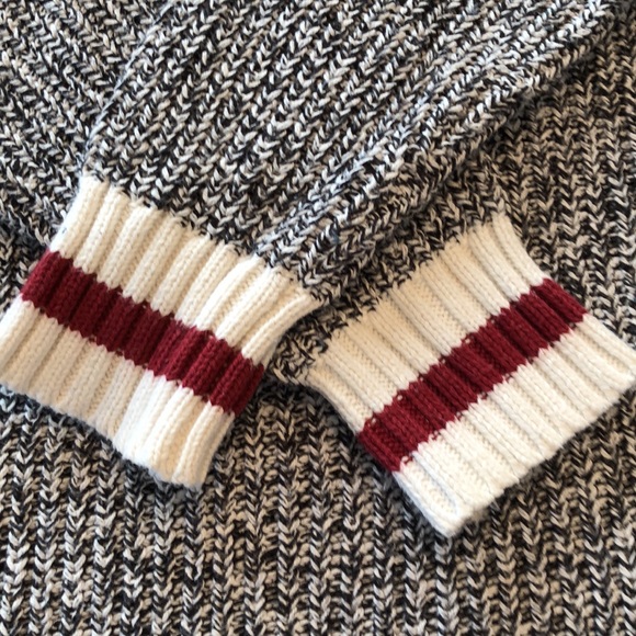 MySTYLE SIZE M GREY MIX WITH CREAM & RED TRIM COTTON/ACRYLIC TURTLENECK - #517 - Picture 5 of 8